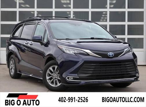 2021 Toyota Sienna XLE 7 Passenger