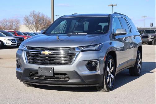 2023 Chevrolet Traverse LT Leather