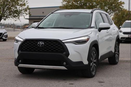 2024 Toyota Corolla Cross XLE