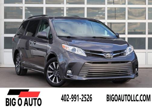 2020 Toyota Sienna XLE Premium