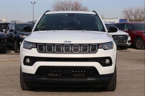2022 Jeep Compass Latitude Lux