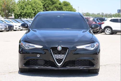 Alfa Black 2020 Alfa Romeo Giulia Base
