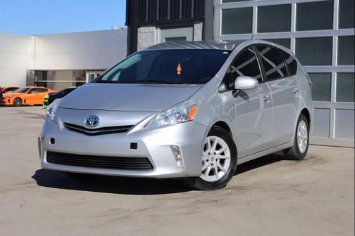 2013 Toyota Prius v Two