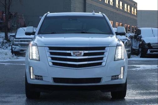2019 Cadillac Escalade Platinum