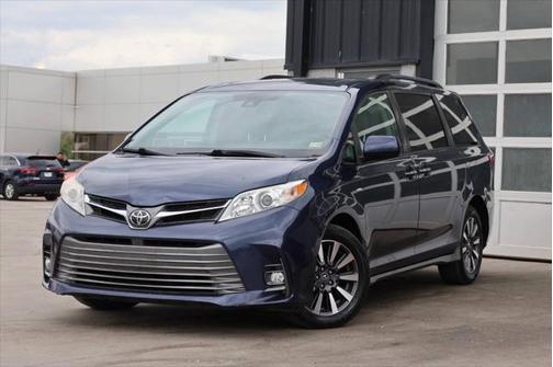 2018 Toyota Sienna XLE Premium