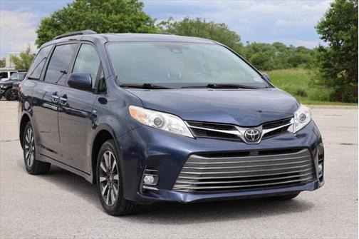 2018 Toyota Sienna XLE Premium