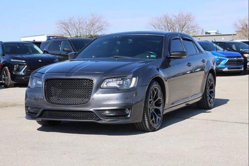 2016 Chrysler 300 S