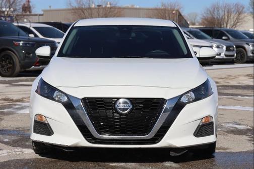 2022 Nissan Altima S FWD