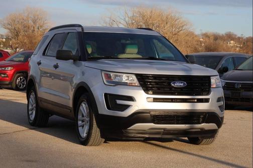 2016 Ford Explorer Base