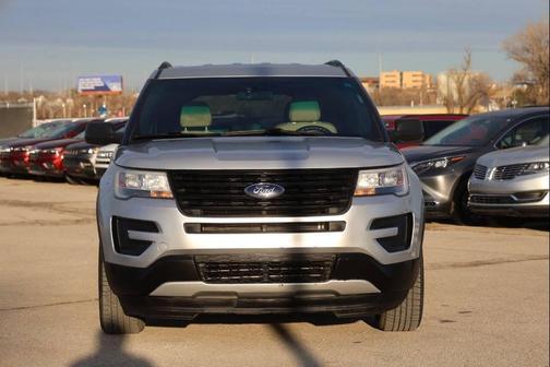 2016 Ford Explorer Base