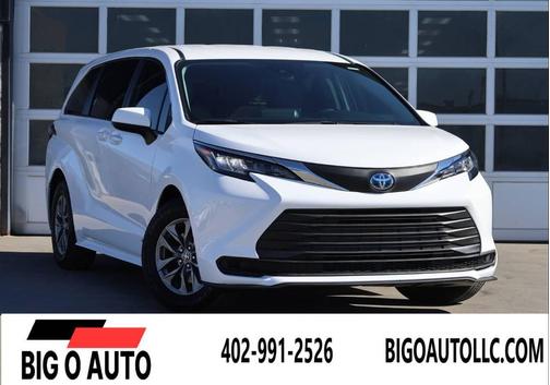 2021 Toyota Sienna LE