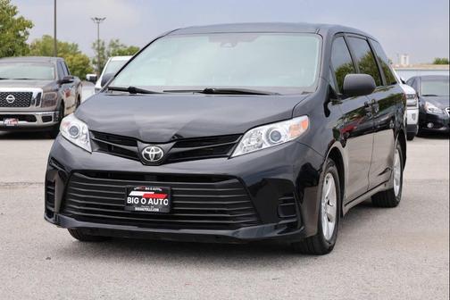 2020 Toyota Sienna SE