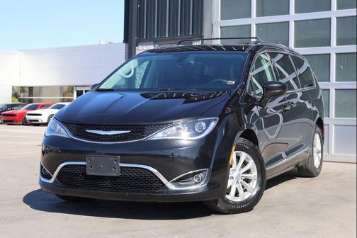 2018 Chrysler Pacifica Touring-L Plus