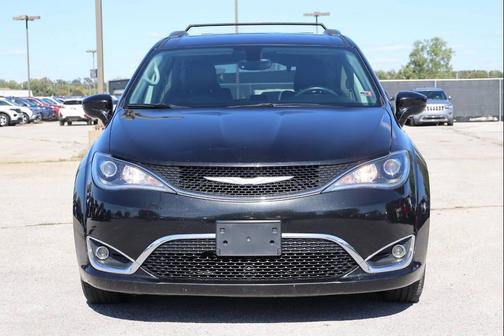 2018 Chrysler Pacifica Touring-L Plus
