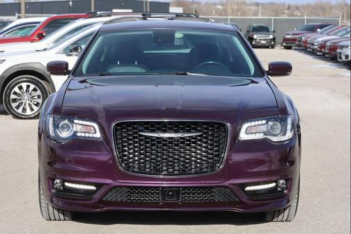 2021 Chrysler 300 Touring