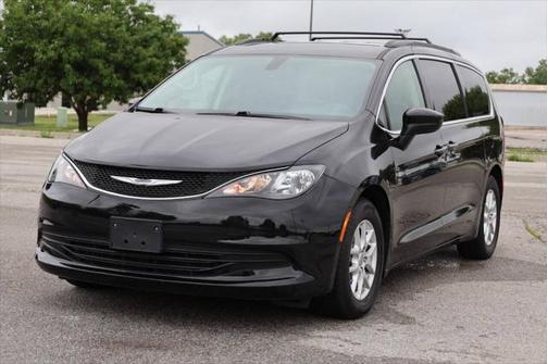 2020 Chrysler Voyager LXI