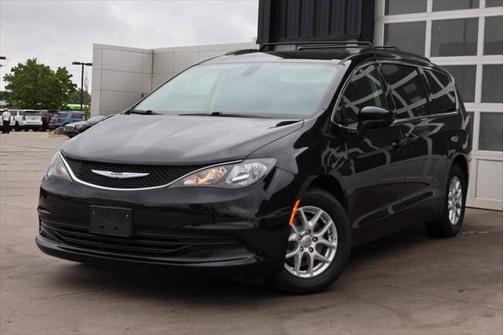 2020 Chrysler Voyager LXI