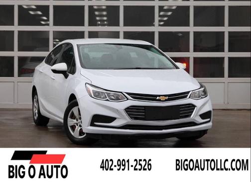 White 2016 Chevrolet Cruze LS Auto