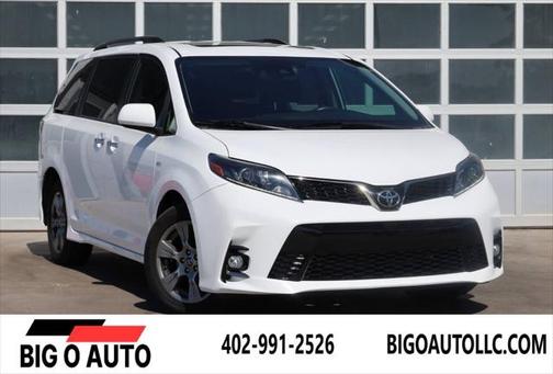 2019 Toyota Sienna SE