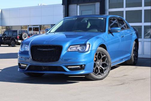 2023 Chrysler 300 Touring