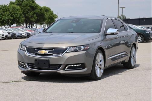 Gold 2018 Chevrolet Impala 2LZ