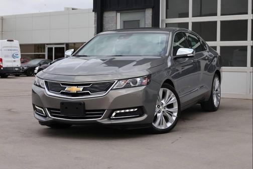 Gold 2018 Chevrolet Impala 2LZ