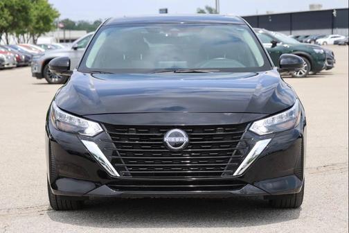 Black 2024 Nissan Sentra SR