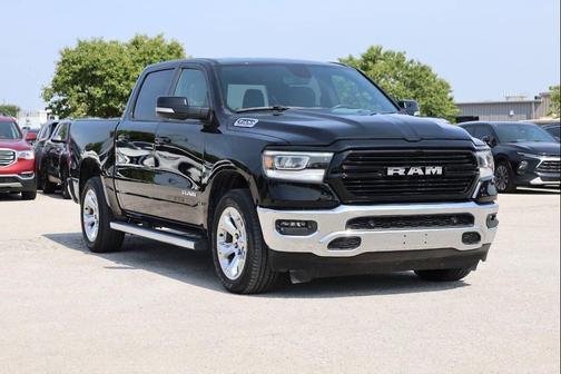 Diamond Black Crystal Pearlcoat 2022 RAM 1500 Big Horn/Lone Star