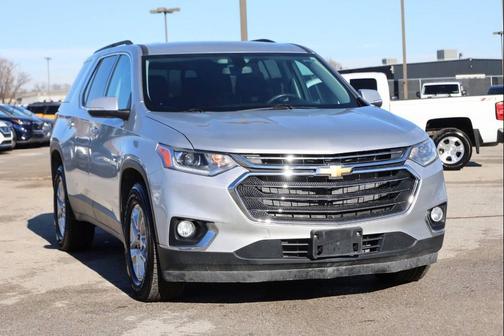 2021 Chevrolet Traverse LT Cloth