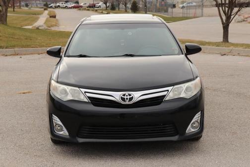 Photo 2 of 21 of 2013 Toyota Camry XLE