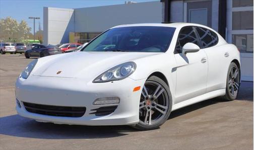 2013 Porsche Panamera 4 Platinum Edition