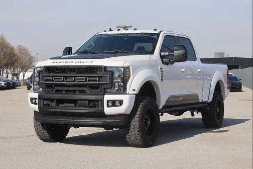 White 2019 Ford F-250 Lariat