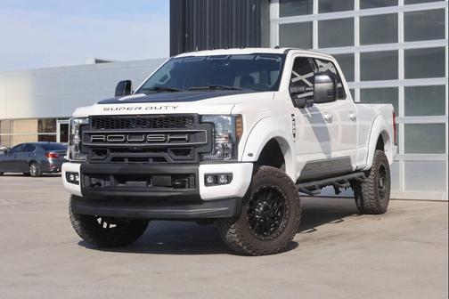 White 2019 Ford F-250 Lariat