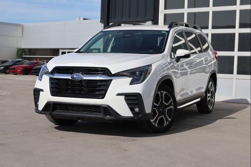 Crystal White Pearl 2023 Subaru Ascent Limited 8-Passenger