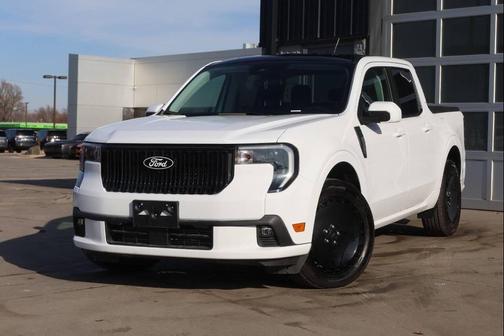 2025 Ford Maverick Lobo Standard