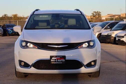 2019 Chrysler Pacifica Touring L