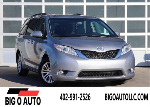 2017 Toyota Sienna XLE