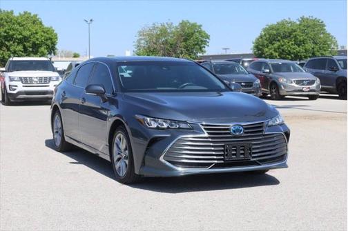 2021 Toyota Avalon Hybrid XLE