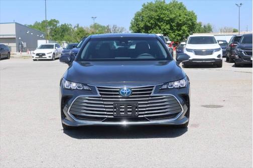 2021 Toyota Avalon Hybrid XLE