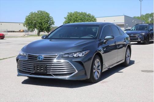 2021 Toyota Avalon Hybrid XLE