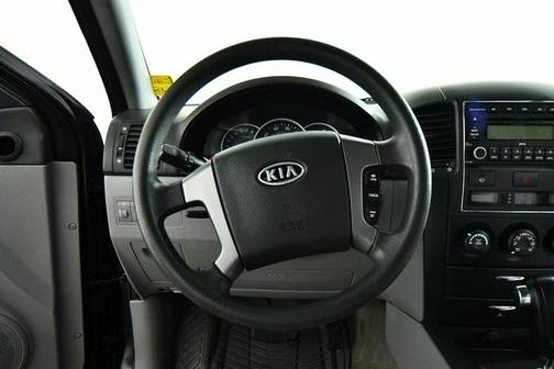 Photo 3 of 25 of 2008 Kia Sorento LX