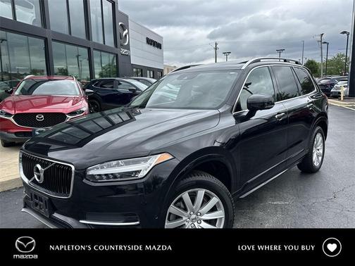 2016 Volvo XC90 T6 Momentum