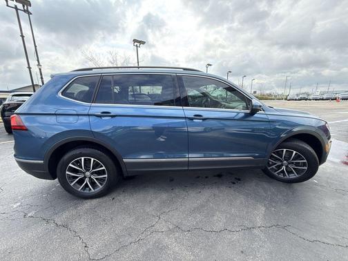 Silk Blue Metallic 2020 Volkswagen Tiguan 2.0T SE