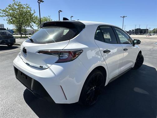 2022 Toyota Corolla Hatchback SE