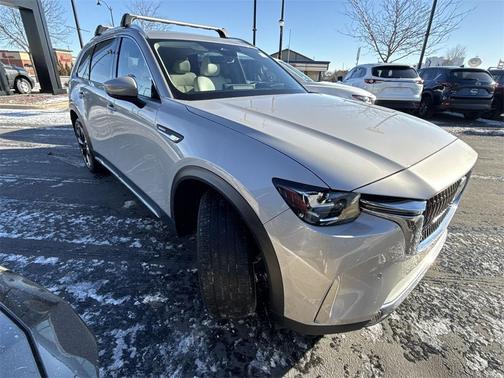 2024 Mazda CX-90 PHEV Premium Plus