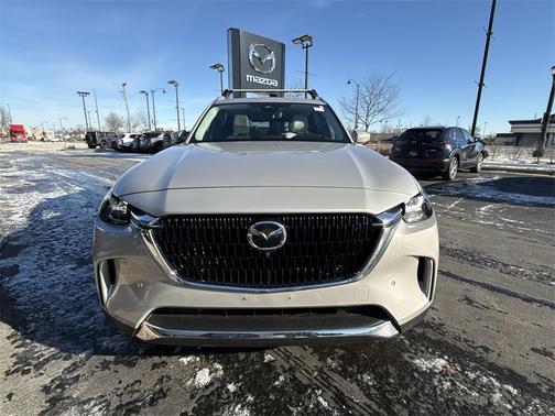 2024 Mazda CX-90 PHEV Premium Plus
