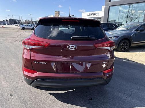 2017 Hyundai TUCSON SE