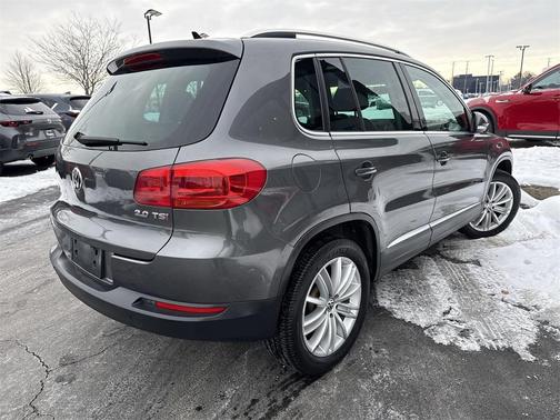 2012 Volkswagen Tiguan SE