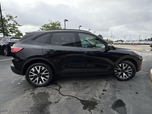 Black Metallic 2020 Ford Escape SE Sport Hybrid