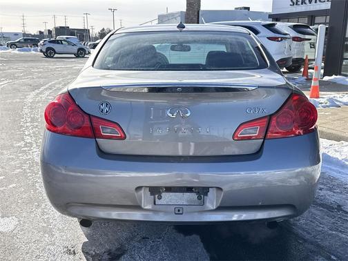2009 INFINITI G37x Base